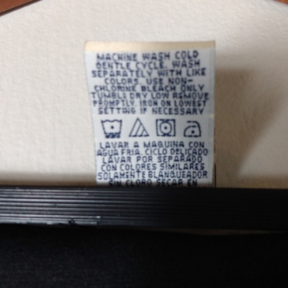 FG 18 - 20W Twisted Front Stretch Top in Black Plus Funeral - Picture 3 of 5